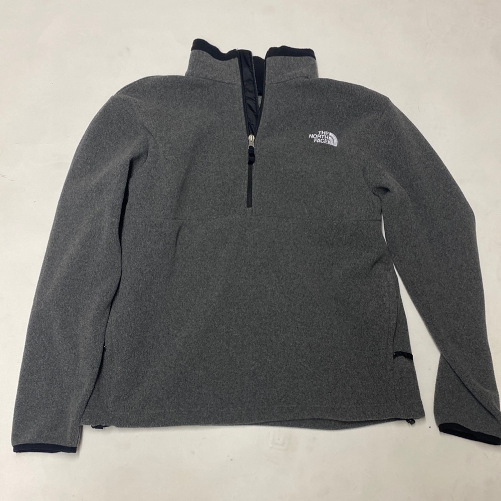 North Face fleece quarter zip pullover size large